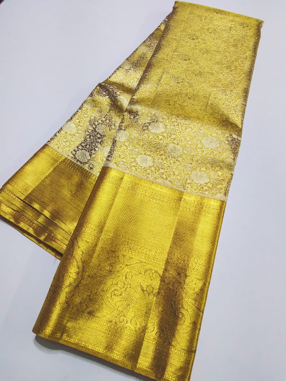Kanjivaram Sarees – Pure Handwoven Silk Sarees | Studio Ribbons