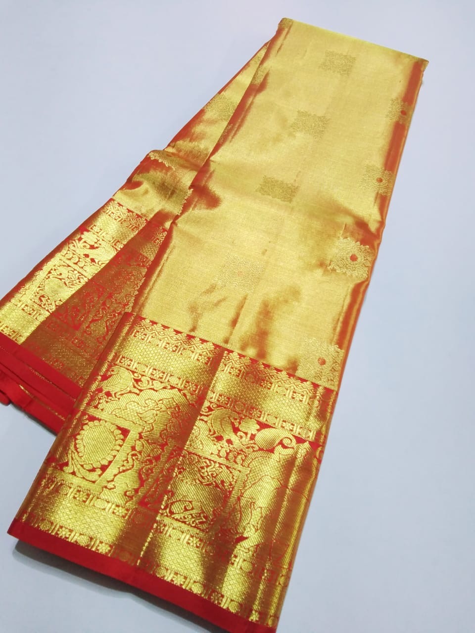 Kanjivaram Sarees – Pure Handwoven Silk Sarees | Studio Ribbons