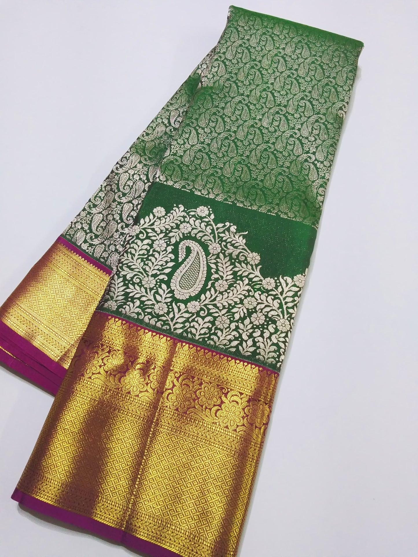 Kanjivaram Sarees – Pure Handwoven Silk Sarees | Studio Ribbons