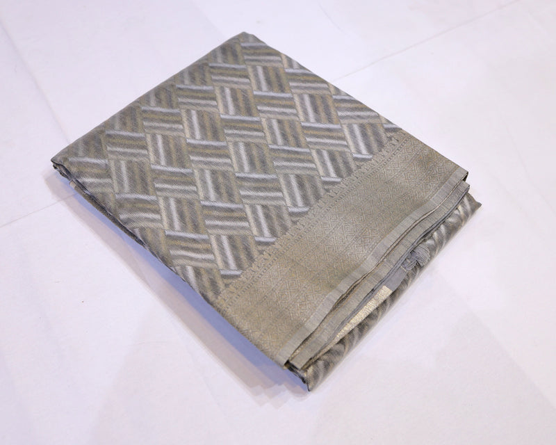Semi Banarasi Saree